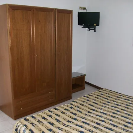Hotel Santorotto 3*